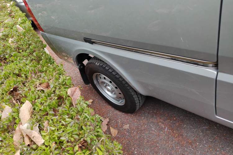 Used Wuling Rongguang EV 2020 Basic Version 7-Seater 300 km Exterior 8