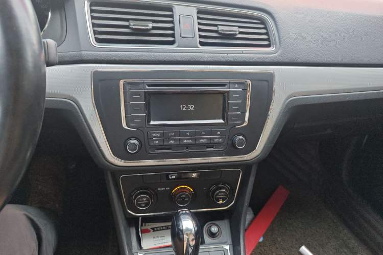 Used Volkswagen Gran Lavida 2017 180TSI DSG Comfort Edition
