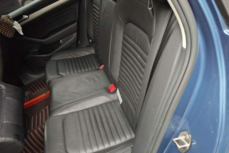 Used Volkswagen Variant 2018 380TSI Two-Wheel Drive Comfort Edition