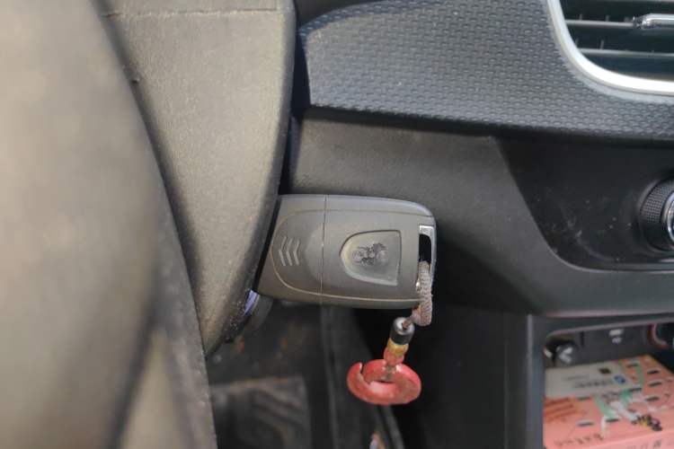 Used Baojun 730 2019 1.5L Manual Fashion Model 7-seater National V
