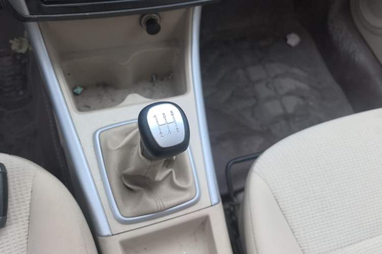 Used BAIC E Series 2013 Sedan 1.3L Manual Lotte Edition