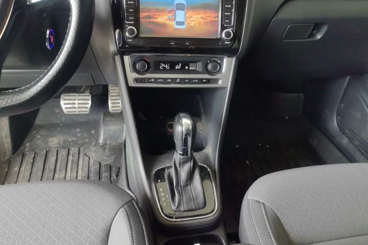 Used Volkswagen Polo 2014 1.6L Cross Polo Automatic
