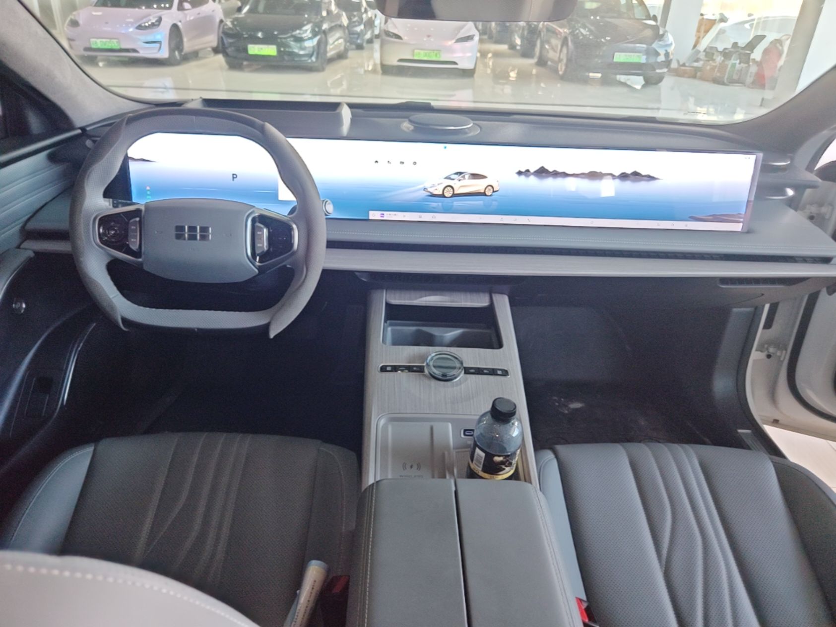 Geely Galaxy E8 2024 550 km Range Rear-Drive MAX — снимка 12