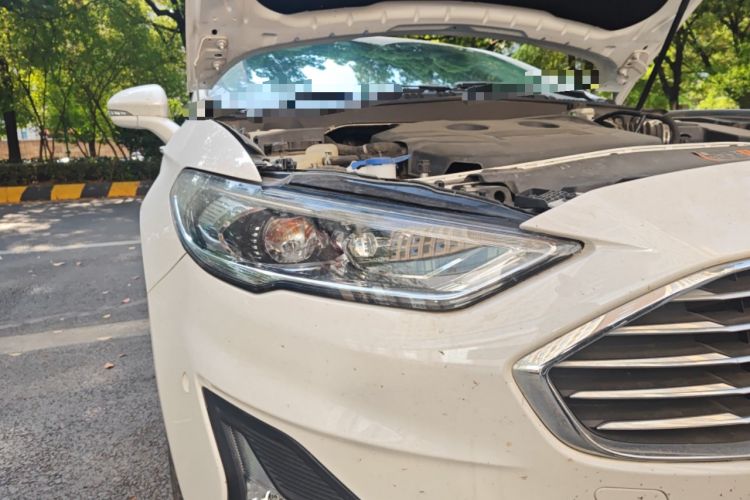 Used Ford Mondeo 2018 EcoBoost 200 Smart Control Luxury Model China VI Standard