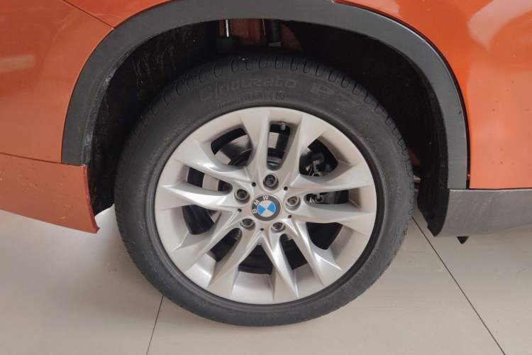 Used BMW X1 2015 sDrive18i Fashion Upgrade Edition Right Rear Wheel Hub