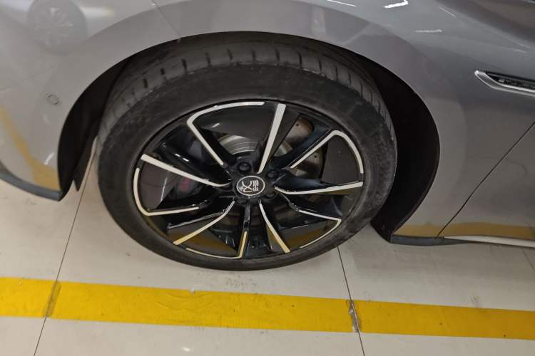 Used BYD Han 2020 EV Four-Wheel Drive High-Performance Flagship Model Exterior 4