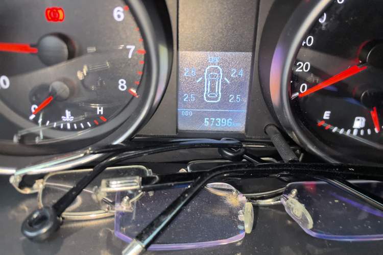 Used Haval H6 2013 Upgraded Model 1.5T Manual Two-Wheel Drive Elite Version