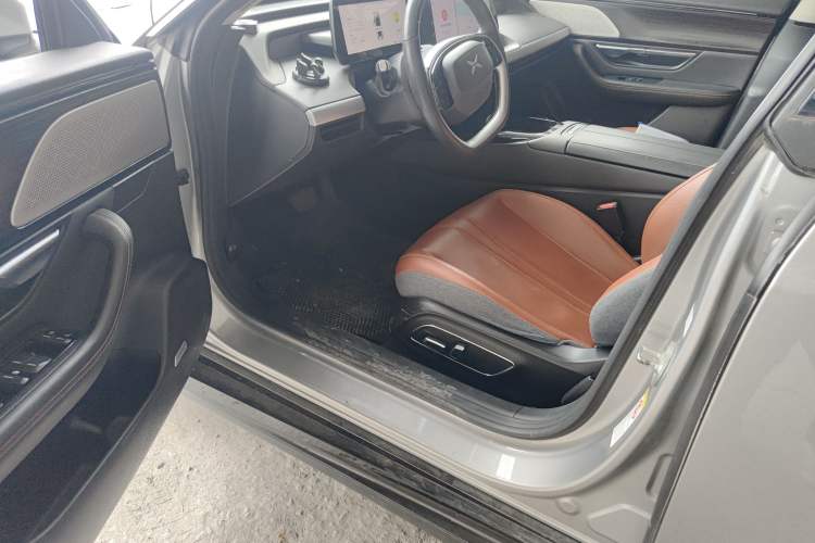 Used XPeng P7 2022 480 Standard Range Smart Drive Edition
