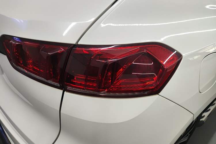 Used Wey VV7 2017 2.0T Ultra-Luxury Version
