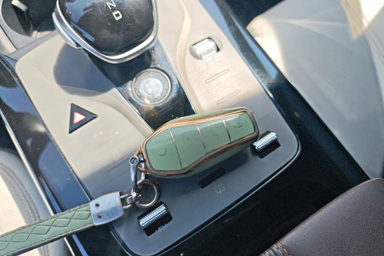 Used BYD Qin PLUS 2024 HONOR Edition DM-i 55KM Leading Model
