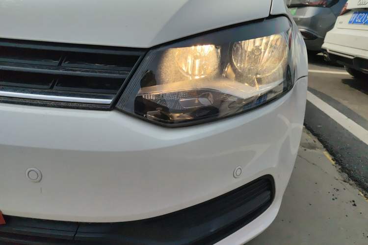 Used Volkswagen Polo 2016 1.4L Automatic Trendy Model
