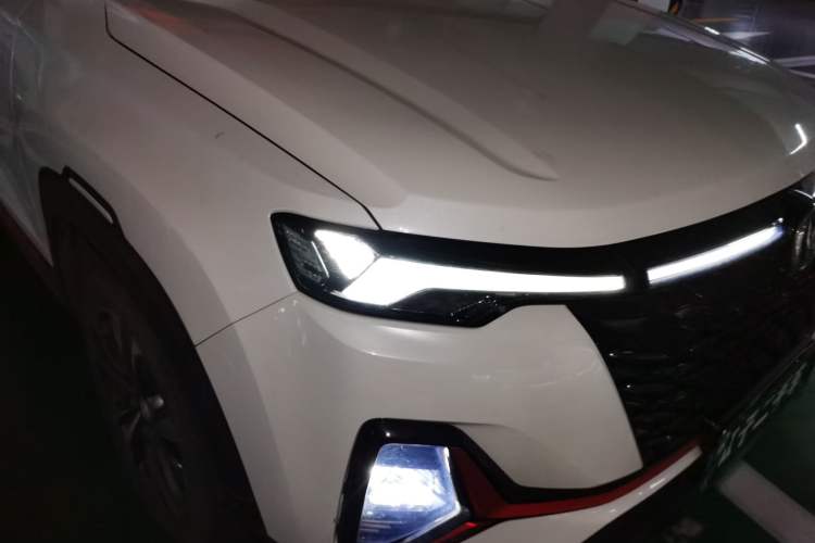 Used CHANGAN CS35PLUS 2022 Blue Whale NE 1.4T DCT Luxury Model Right Front Headlight