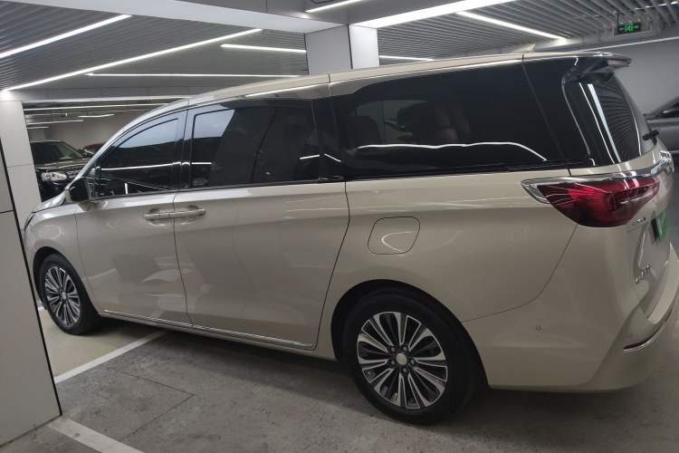 Used Buick GL8 2023 ES Lu Zun Luxury Edition and Yue Version
