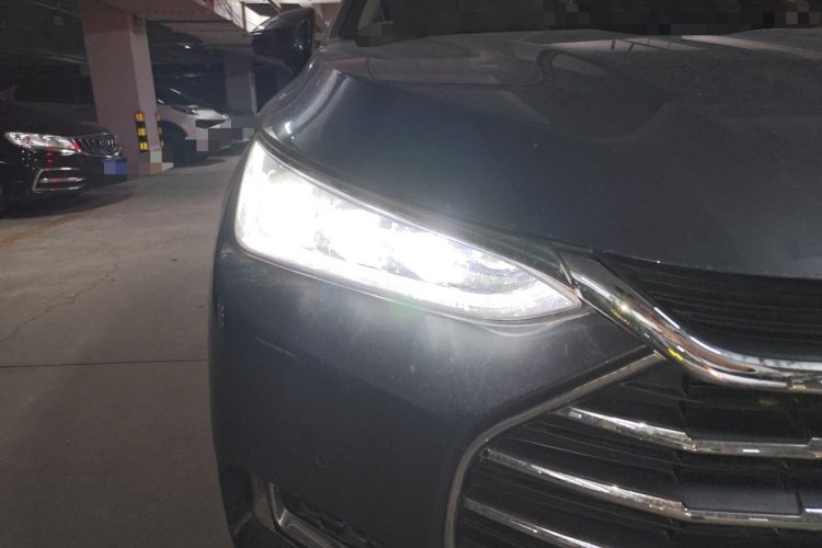 Used BYD Tang 2019 2.0T Automatic SmartConnect Luxury 7-Seater China VI Standard