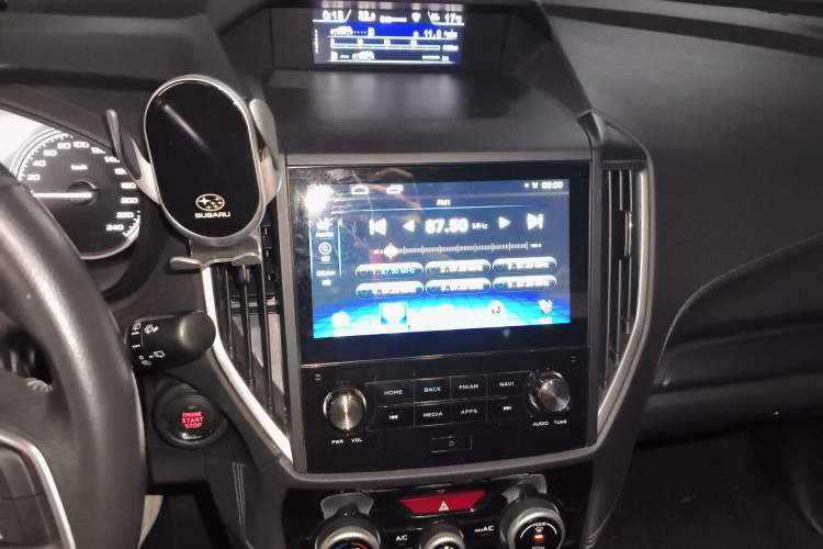 Used Subaru Forester 2021 2.0i Luxury Edition EyeSight Audio And AC Panel