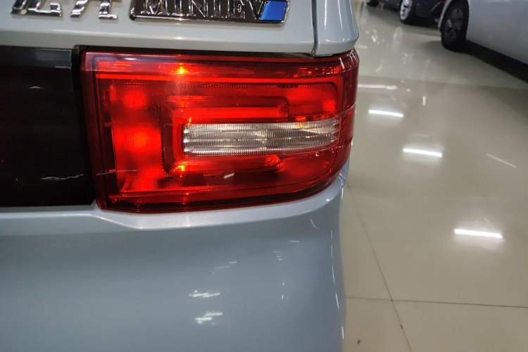 Used Wuling Hongguang MINIEV 2022 Zizai Version Lithium Iron Phosphate Right Rear Taillight
