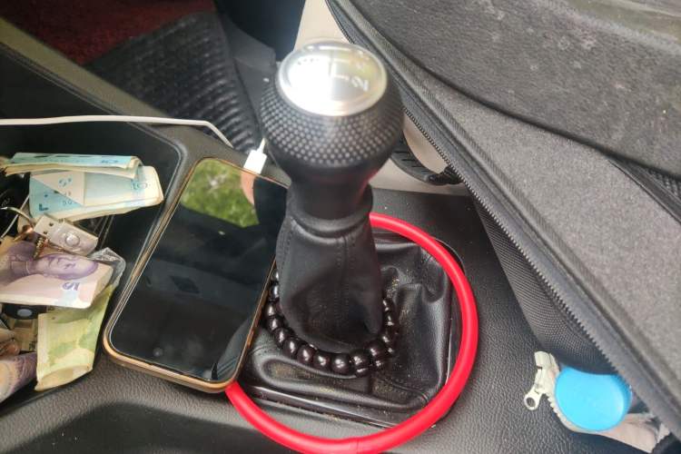 Used FORTHING Lingzhi 2023 M5L 1.6L Base Model 7 Seats Gear Lever