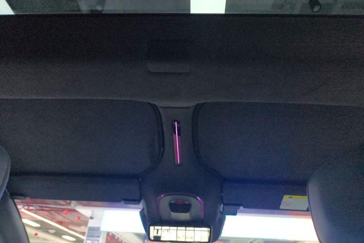 Used Avatr 12 2024 700 Three-Laser Rear-Wheel Drive Luxury Edition Headliner