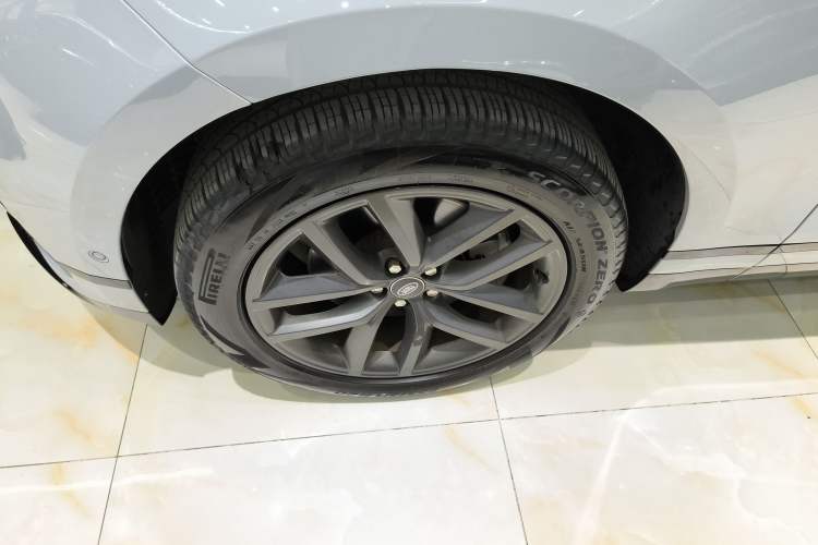 Used Land Rover Range Rover Velar 2024 Dynamic SE
