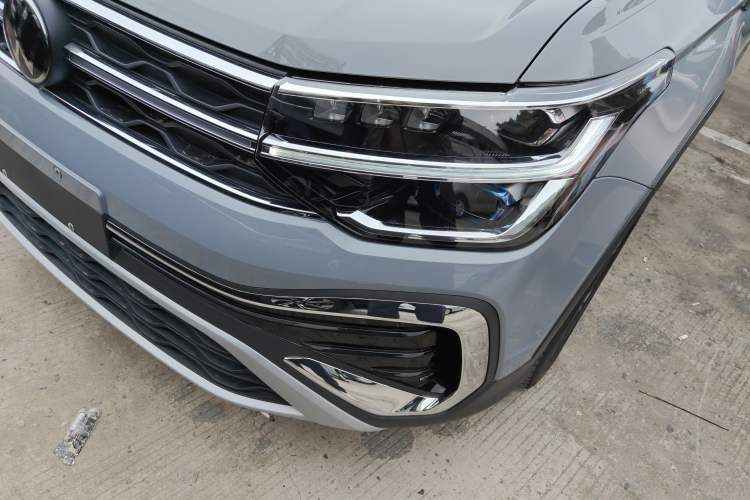 Used Volkswagen Tharu 2023 300TSI Two-Wheel-Drive Full Moon Edition