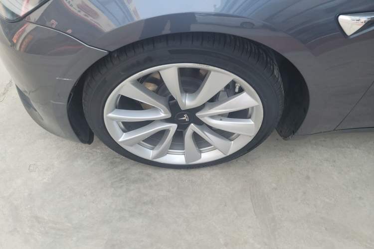 Used Tesla Model 3 2019 Standard Range Rear-Drive Upgraded Version Left Front Wheel Hub