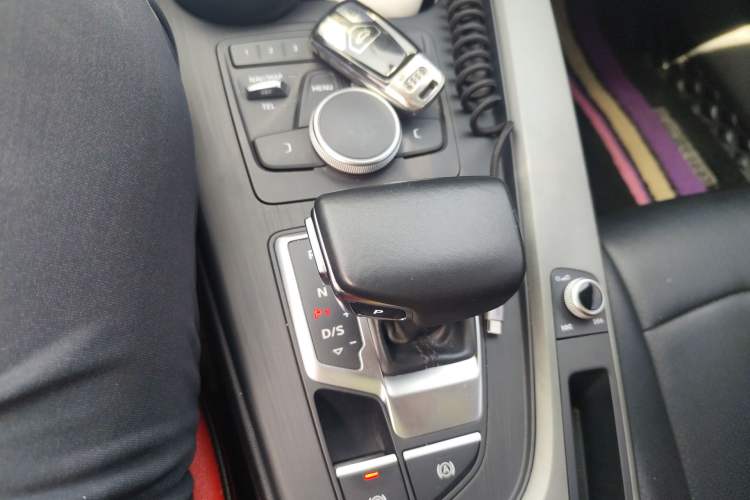 Used Audi A4L 2019 40 TFSI Ambition China VI