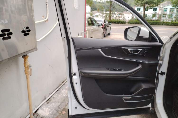 Used Chery Tiggo 8 2020 Classic 1.5 TCI Automatic Prestige Edition 7-Seater