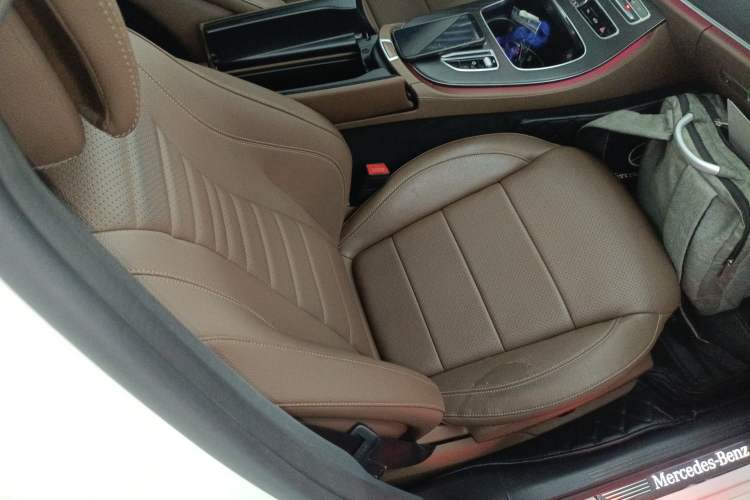 Used Mercedes-Benz E-Class 2019 Restyled E 300 L Sporty and Stylish Edition Right Front Seat