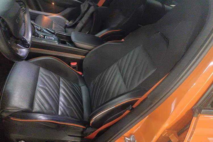 Used Lynk & Co 02 Hatchback 2022 2.0TD Pro
