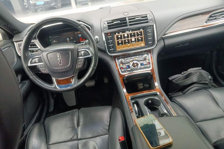 Used Lincoln Continental 2017 2.0T Two-Wheel-Drive Luxury Edition