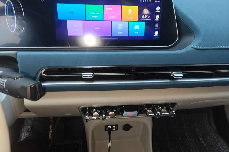 Used ORA Good Cat 2021 400km Standard Range Venus Edition Lithium Iron Phosphate