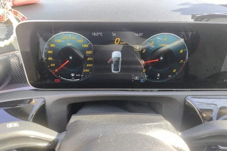 Used Mercedes-Benz A-Class 2020 Restyled A 200 L Sport Sedan Fashion Version
