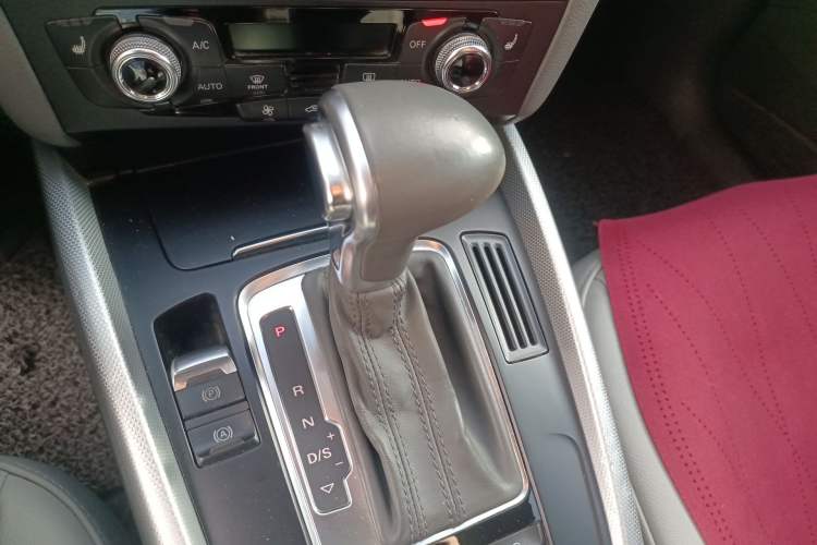 Used Audi Q5 2015 40 TFSI Technology Edition
