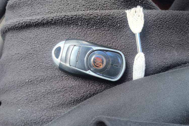 Used Buick GL8 2011 3.0L XT Luxury Business Flagship Edition
