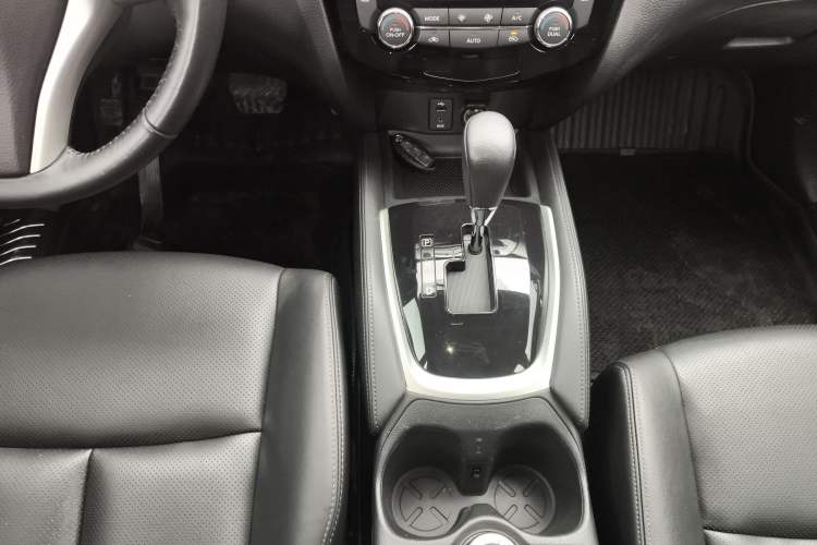 Used Nissan X-Trail 2014 2.5L CVT Luxury Edition 4WD
