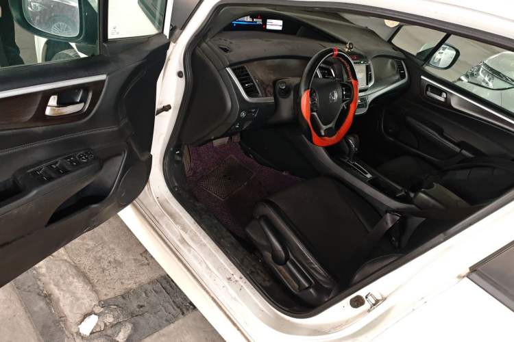 Used Honda Jade 2014 1.8L Automatic Comfort Elite Version 5 Seats