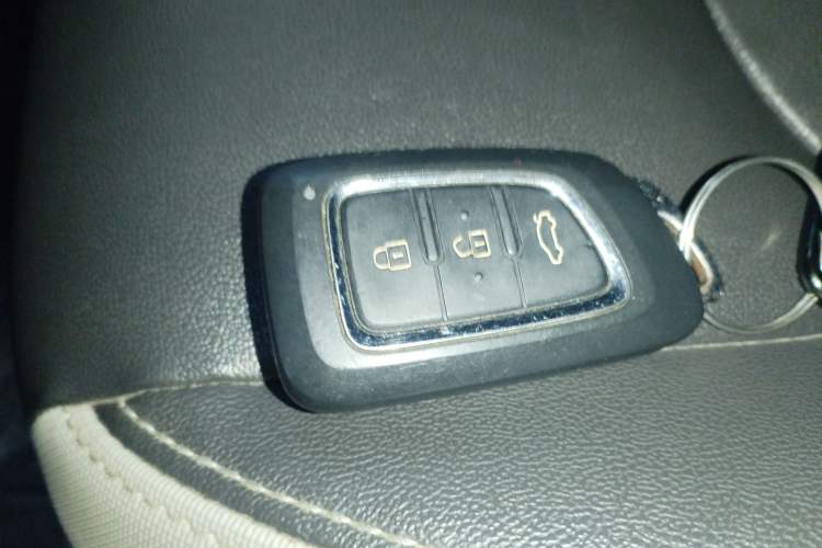 Used Dongfeng Aeolus E70 2023 500 Smart Edition Lithium Iron Phosphate 48.6 kWh 120 kW