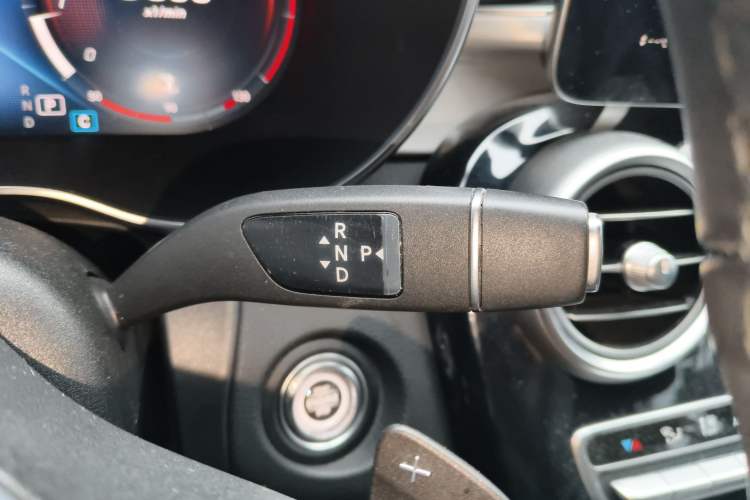 Used Mercedes-Benz GLC 2021 GLC 260 L 4MATIC Dynamic Edition Gear Lever