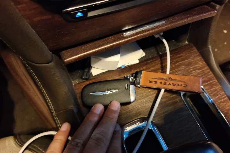 Used Chrysler 300C 2012 3.6L Luxury Edition