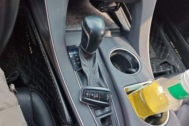 Used Toyota Avalon 2019 2.5L Touring Premium Version China VI Standard