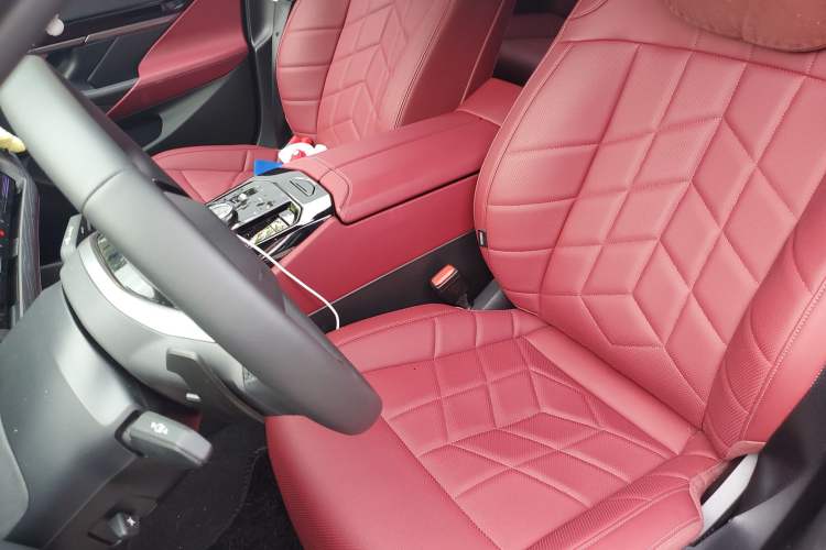 Used BMW 5 Series 2024 525Li Luxury Package
