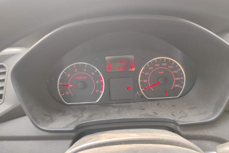 Used Wuling Hongguang V 2022 1.5L Jingqu Edition Electric-Assist LAR Instrument Cluster