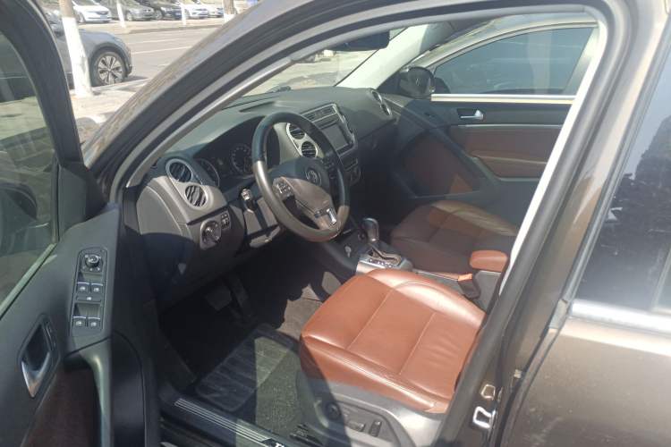 Used Volkswagen Tiguan 2015 1.8TSI Automatic Two-Wheel Drive Luxury Model Left Front Seat