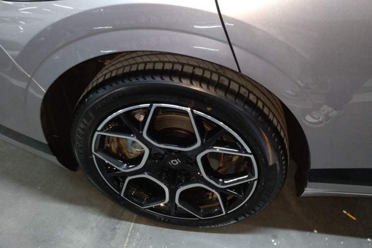 Used CHANGAN NEVO A07 2025 Range-Extended "True Fragrant" Edition 230 Flagship Model Exterior 5