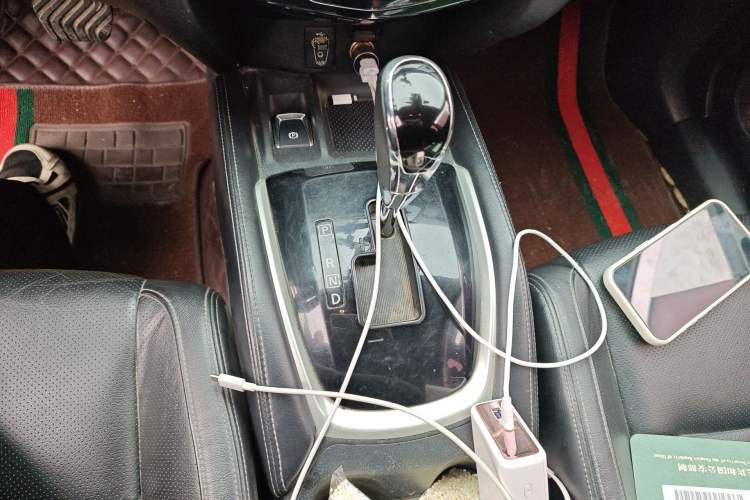 Used Nissan X-Trail 2019 2.0L CVT Comfort Edition 2WD Gear Lever