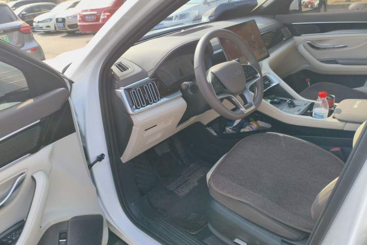 Used BYD Song PLUS New Energy 2025 DM-i 160KM Flagship Model Driver Seat