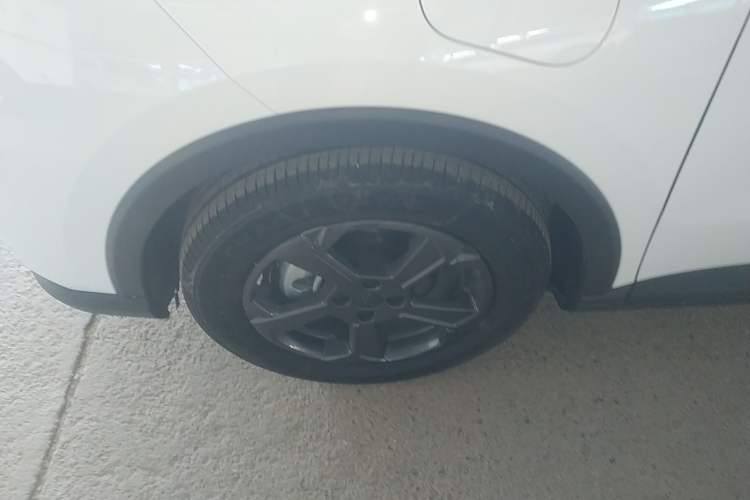 Used Geometry E Firefly 2024 401 km Fluorescent Exterior 7