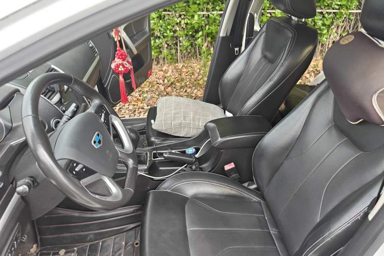 Used Geely Auto Emgrand 2016 Sedan 1.5L Manual Upward Edition
