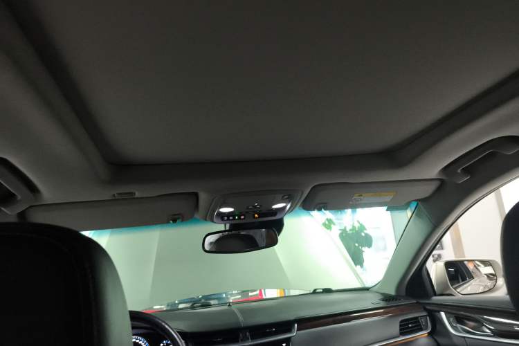 Used Cadillac XTS 2016 28T Luxury Model