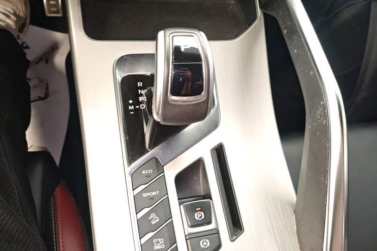 Used Geely Auto Coolray 2019 Sport Model 260T DCT Battle China V Standard
